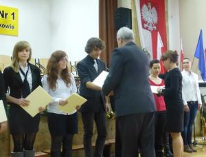 Wyróżnienia dla uczniów 2012 1